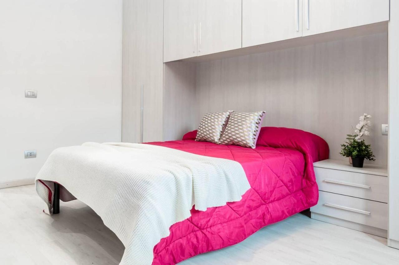 Altido Lovely Apt For 6 Located In Vibrant Gallaratese 밀라노 외부 사진